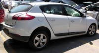 3931-renault-megane-2010