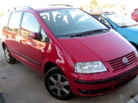 4923-volkswagen-sharan