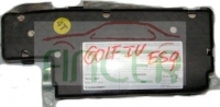 Volkswagen_Golf__4f0da2ae76ef8.jpg