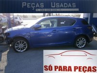 lexus-ct-200h-2013-6035320