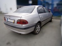 toyota-avensis-1998-8082068