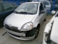 toyota-yaris-vvti-2002-8082082